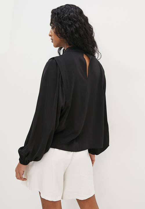 Superbalist - Shoulder pleat detail blouse - black