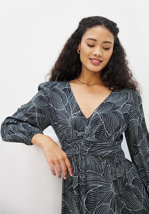 MILLA - Circle hem woven midi dress - black leaf print