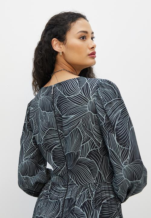 MILLA - Circle hem woven midi dress - black leaf print