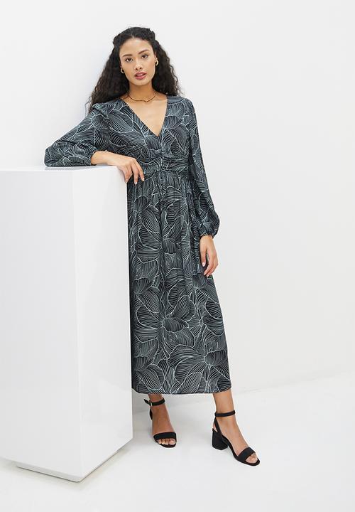 MILLA - Circle hem woven midi dress - black leaf print