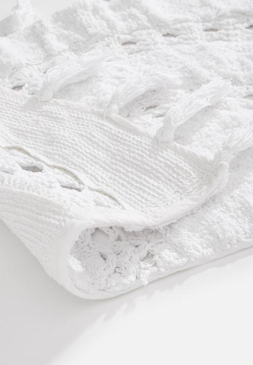 Sixth Floor - Half moon bath mat - white