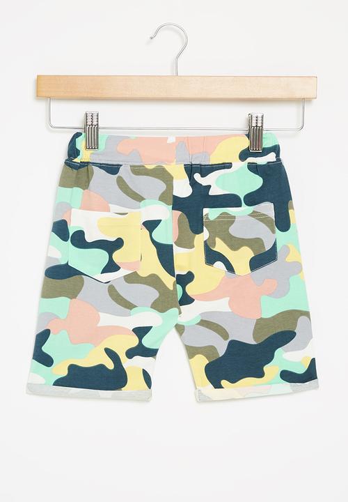 Pop Candy - Boys camo sweat shorts - multi