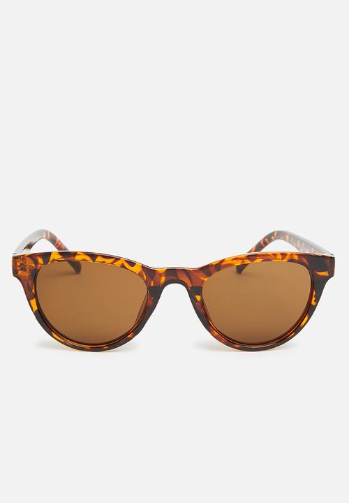 Superbalist - Alexa cateye sunglasses - brown