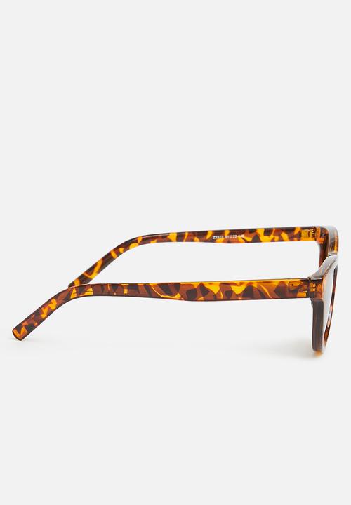 Superbalist - Alexa cateye sunglasses - brown