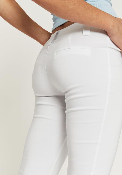 Supré  - Jacinta low rise straight pant - white