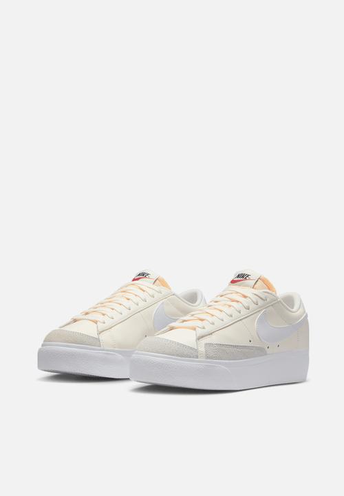 Nike - Nike blazer low platform - sail/white-white-black