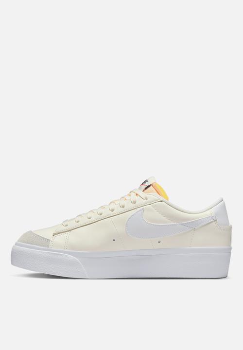 Nike - Nike blazer low platform - sail/white-white-black