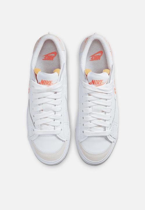 Nike - Nike blazer low '77 jumbo - white/orange trance-sail