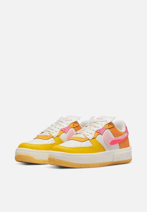 Nike - Wmns Nike air force 1 fontanka - summit white/hyper pink-solar flare