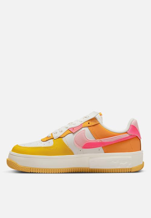 Nike - Wmns Nike air force 1 fontanka - summit white/hyper pink-solar flare
