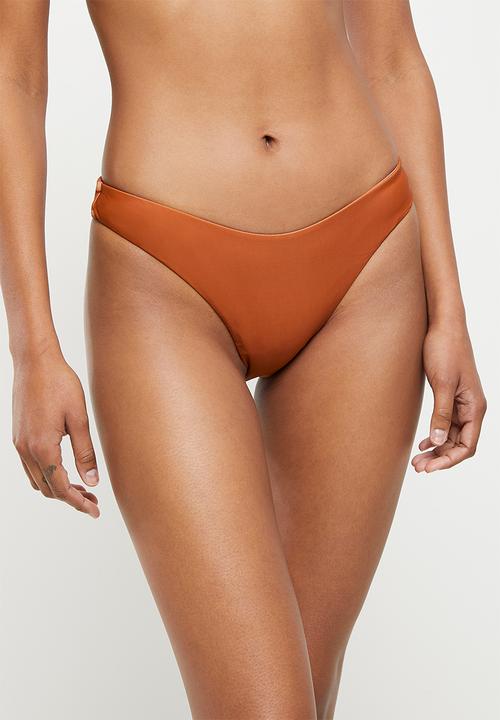 dailyfriday - 2 Piece bikini and mesh cover up - rust