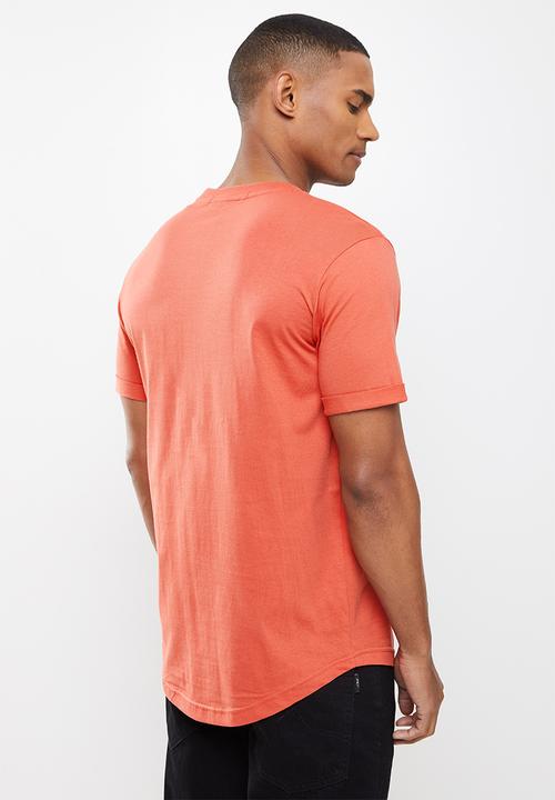 Calvin Klein - Badge turn up sleeve - rhubarb red