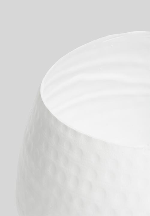 Sixth Floor - Ridged Outdoor planter - white