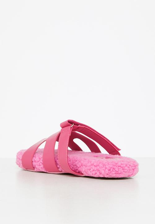 Public Desire - Hot fuzz slipper - pink borg