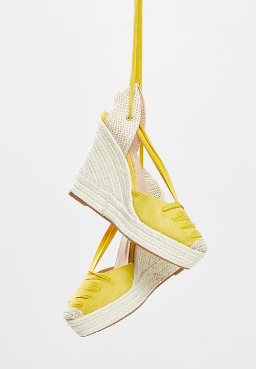 Miss Black - Moniker1 espadrille wedge heel - yellow