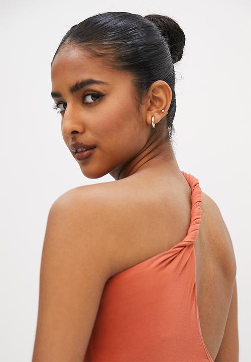 VELVET - Twist shoulder strappy bodysuit -  red ochre