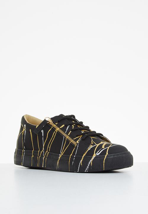 UrbanArt - Hydro 2 nub sneaker - gold & black