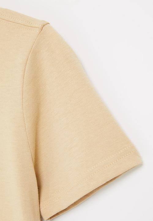 PUMA - Ess logo tee b - light sand