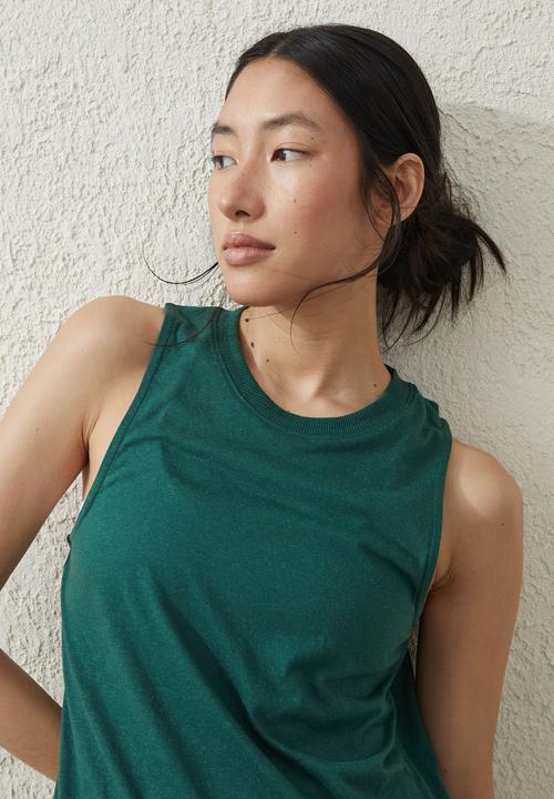Cotton On - Active curve hem tank - verdant green