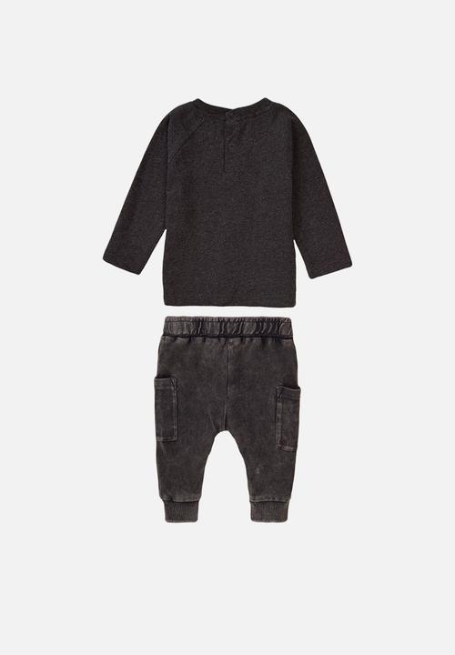 MINOTI - Long sleeve tee and pants set - tan & charcoal