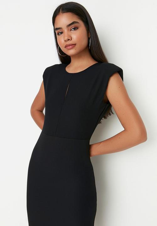 Trendyol - Shoulder detail shift dress - black