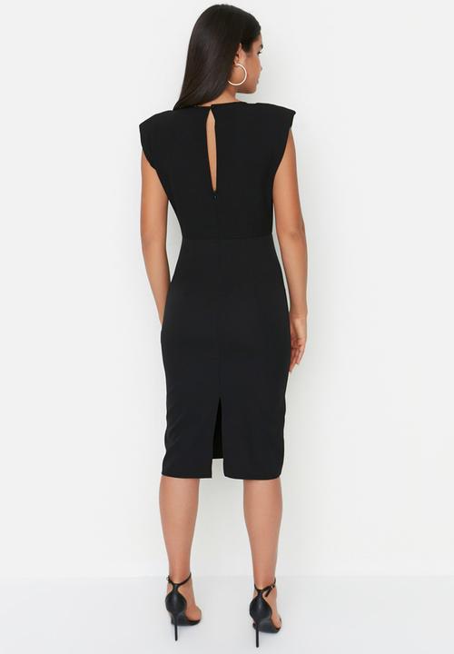 Trendyol - Shoulder detail shift dress - black