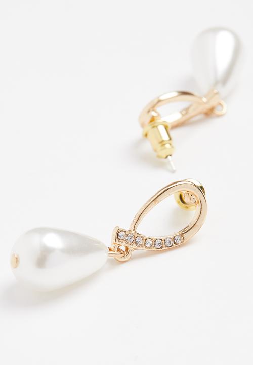 Superbalist - Grace faux pearl studs - gold & cream