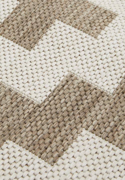 Hertex Haus - Jenga woven outdoor rug- tan lines