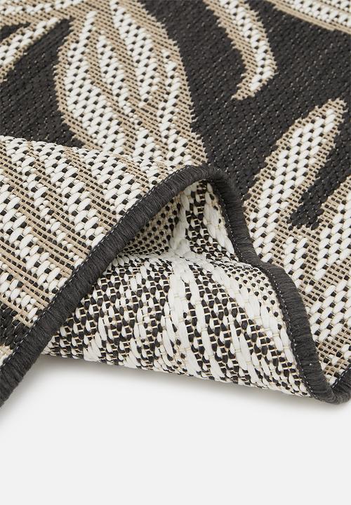 Hertex Haus - Blossom woven outdoor rug - after dark