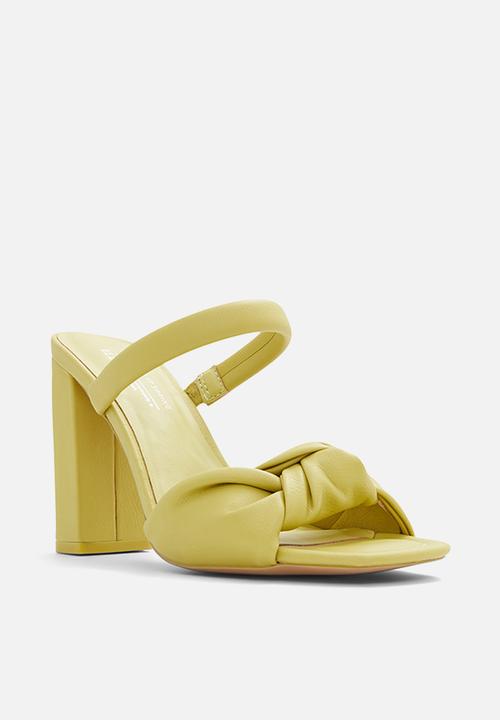 Call It Spring - Rhia block heel - medium green
