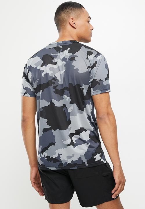 New Balance  - Accelerate short sleeve print - thunder