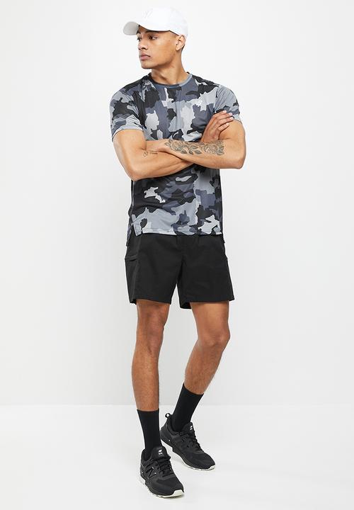 New Balance  - Accelerate short sleeve print - thunder