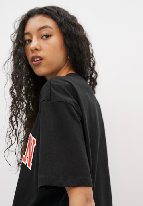 Blake - Oversized tee with placement print - black