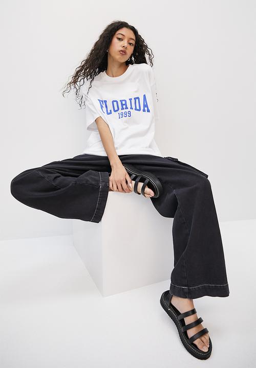 Blake - Oversized graphic tee - white