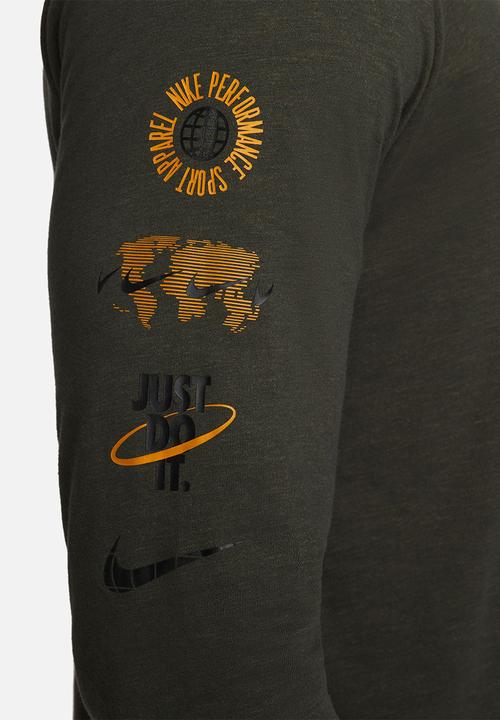 Nike - M nk df tee ls slub fh gfx - sequoia & medium olive