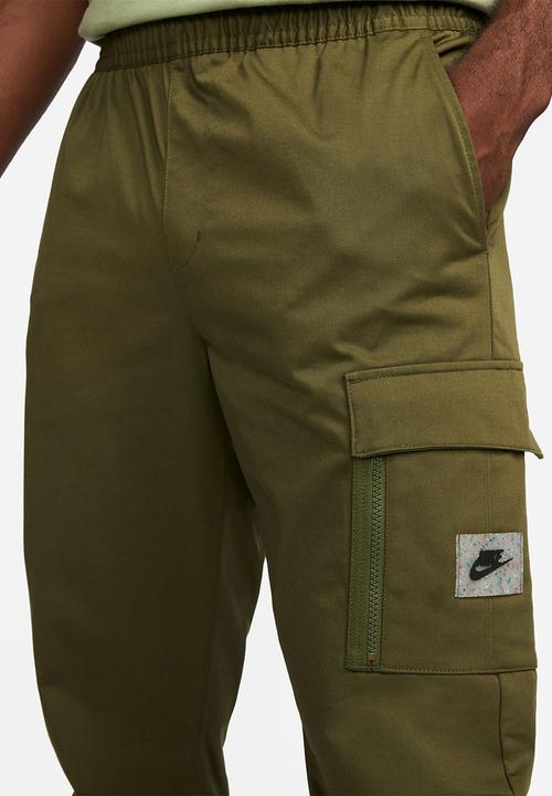 Nike - NSW Woven Trousers.- rough green & safety orange