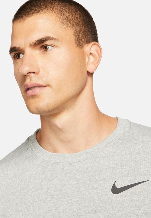 Nike - M nk df long sleeve crew - dark grey heather & black