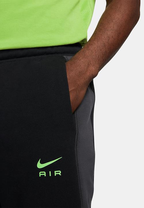 Nike - NSW Air Men's French Terry Shorts - black