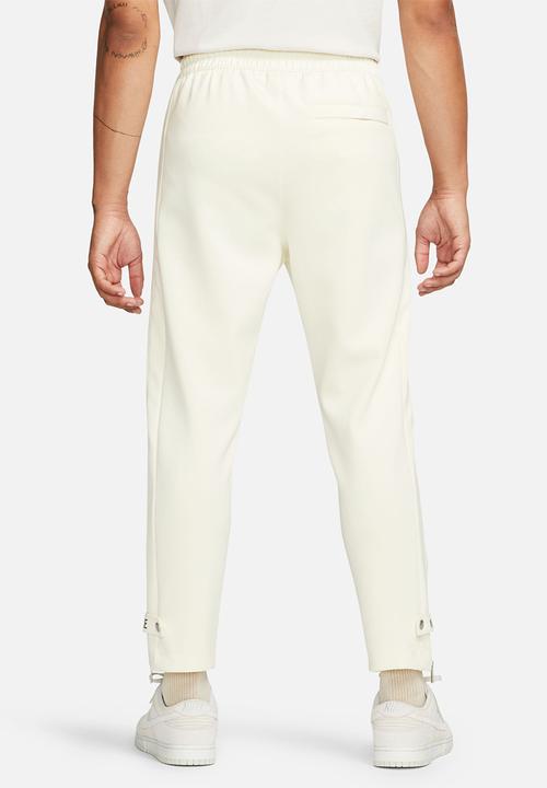 Nike - NSW Circa pant - coconut milk