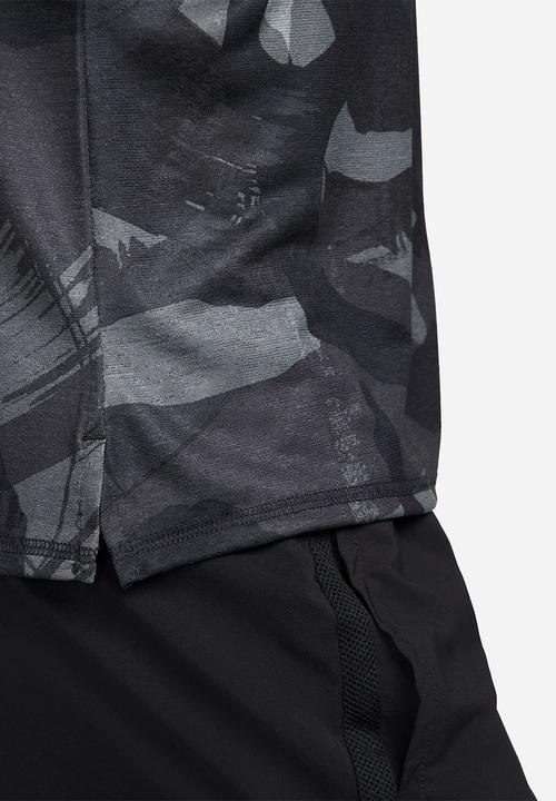 Nike - M nk df miler top ss camo - black & reflective silver