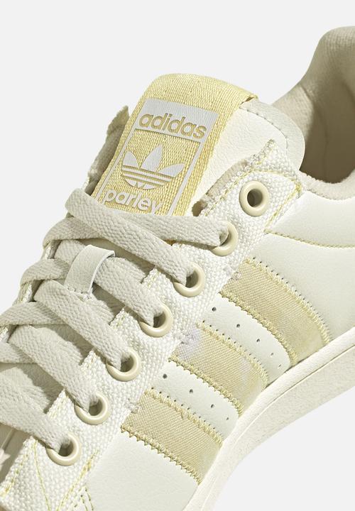 adidas Originals - Superstar parley