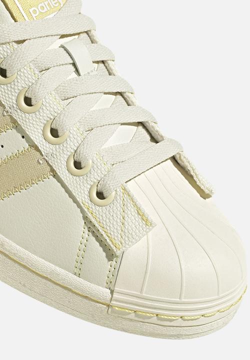 adidas Originals - Superstar parley