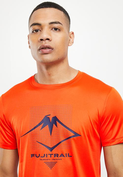 ASICS - Fujitrail logo short sleeve top - cherry tomato