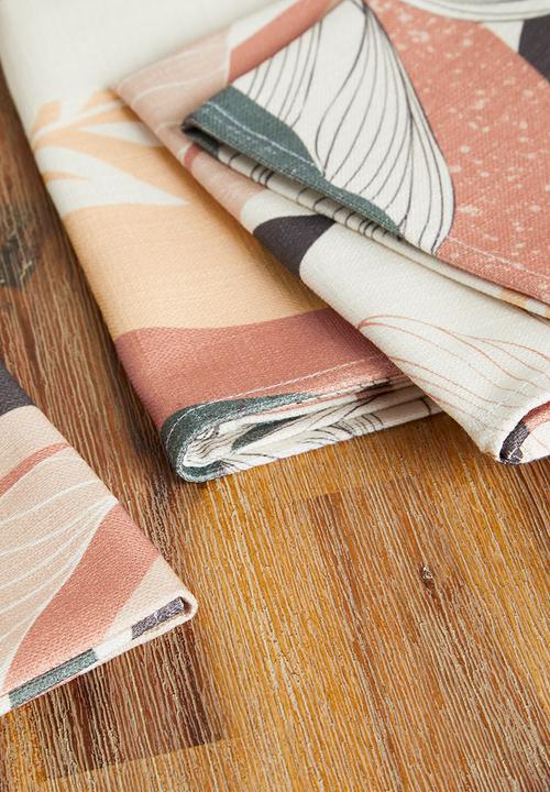 Sixth Floor - Oriana napkins set of 4 - multi