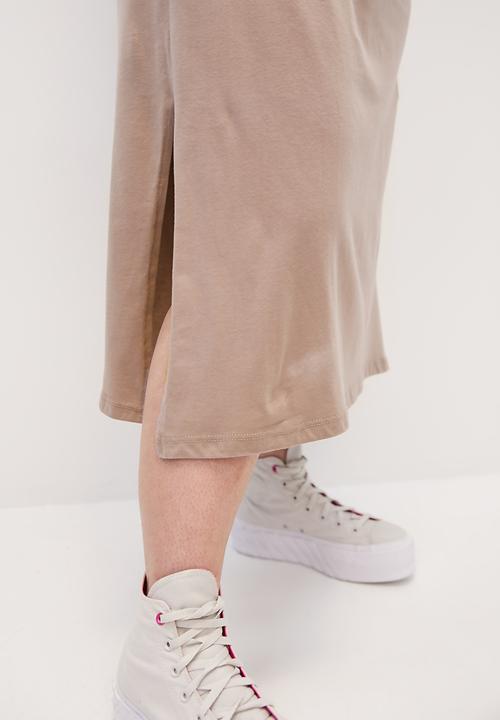 Blake - Graphic midi T-shirt dress - mocca