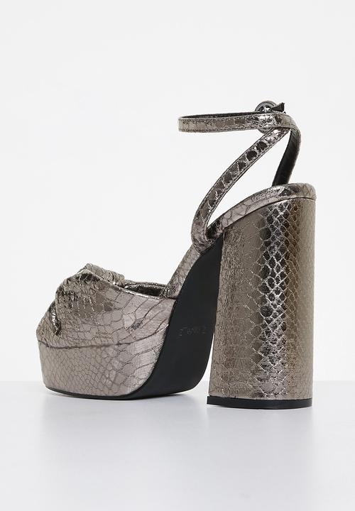 Z_Code_Z - Hannah ankle tie platform heel - grey shiny snake