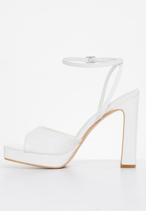 Z_Code_Z - Paola ankle tie square toe heel - white