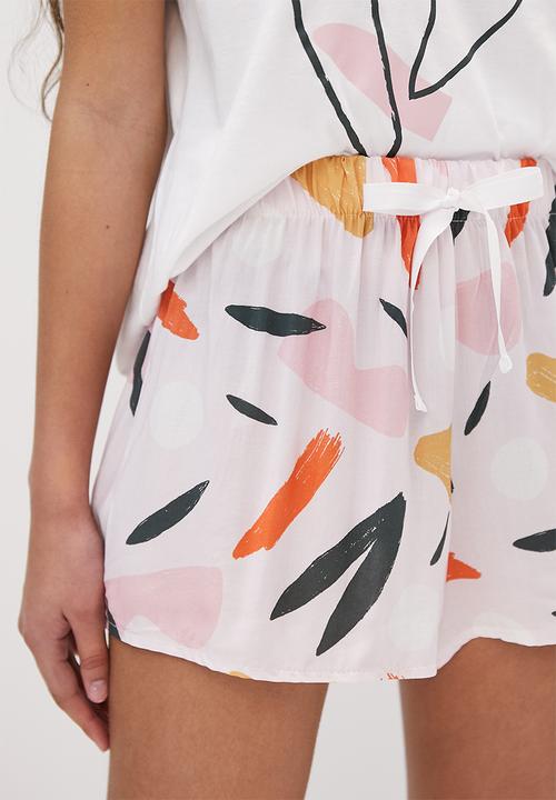 Superbalist - Shorts & tee set - white & pink abstract art