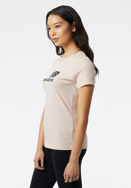 New Balance  - Nb classics core plus graphic tee - dusted clay
