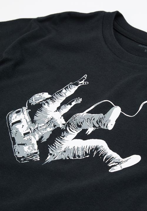 Superbalist - NASA tee & pant pj set - black